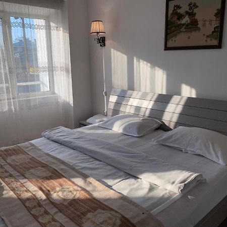 שימקנט Tourist Hotel מראה חיצוני תמונה