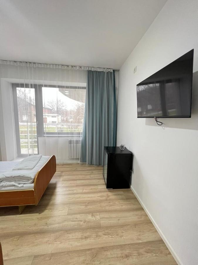 שימקנט Tourist Hotel מראה חיצוני תמונה