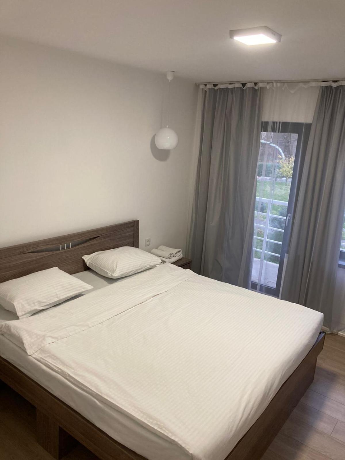 שימקנט Tourist Hotel מראה חיצוני תמונה